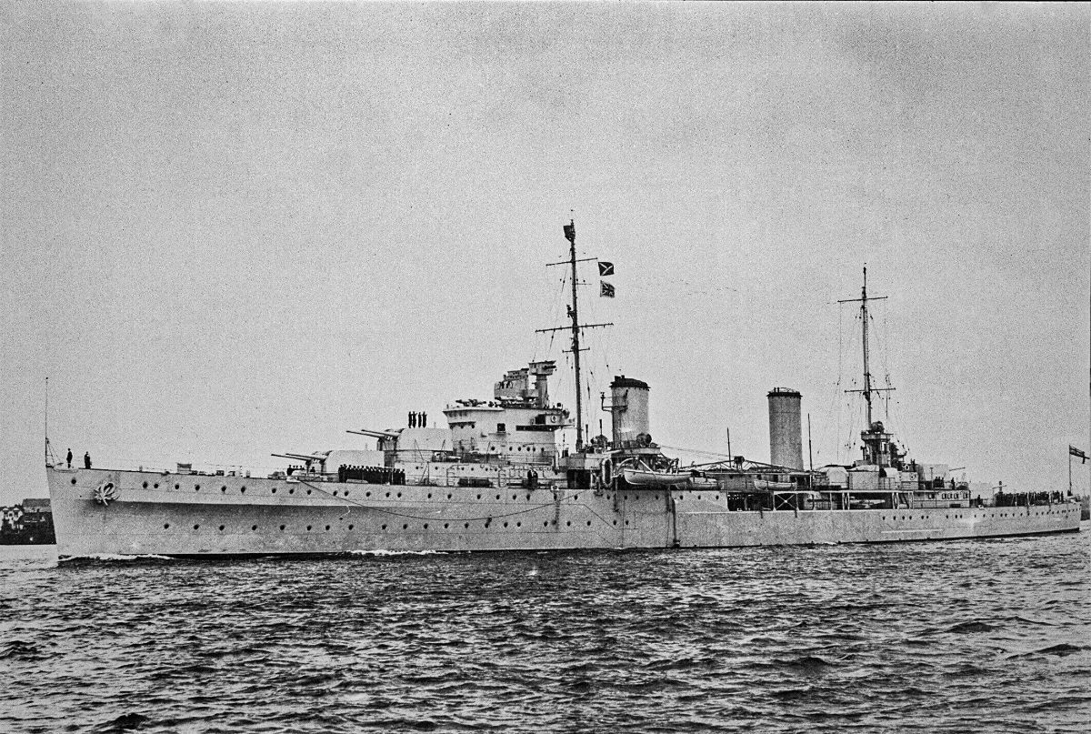 Coming together for the HMAS Perth (I) memorial project