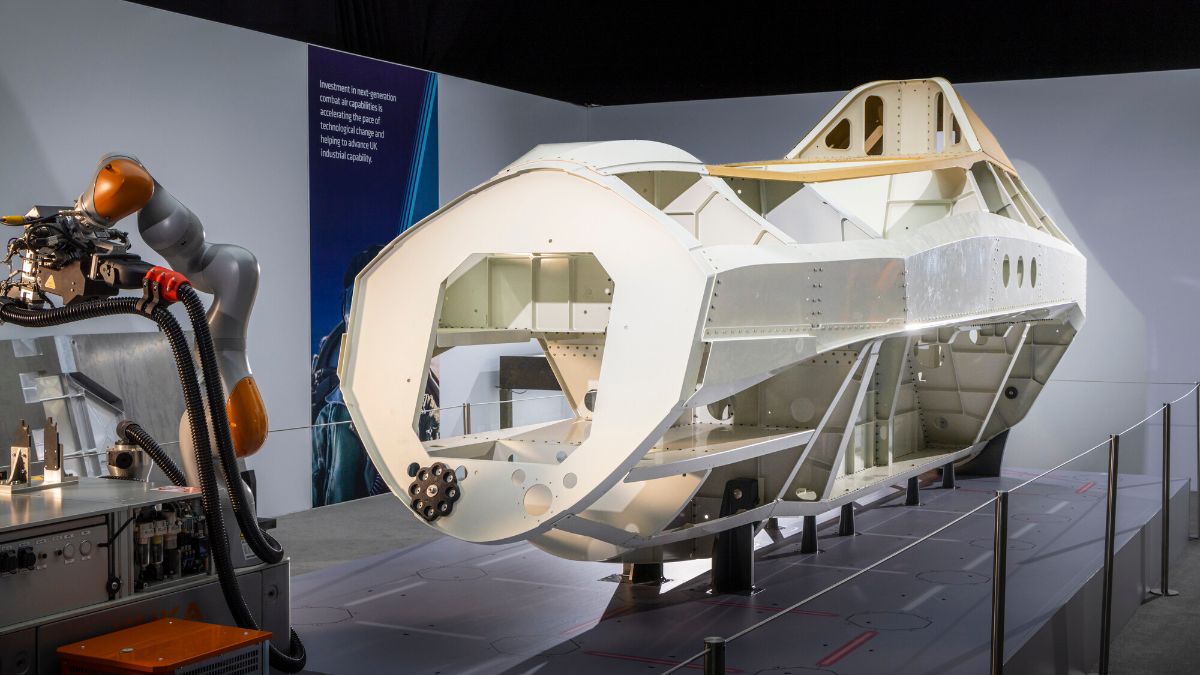 Fast Jet Design Fast jet fuselage demonstrates latest manufacturing technologies