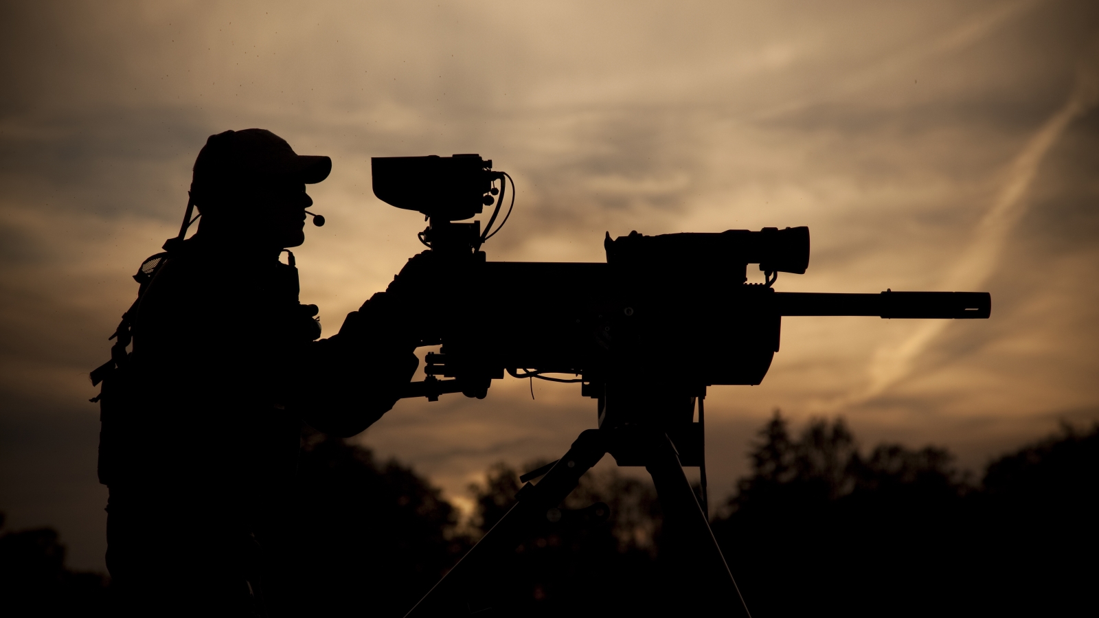 Automatic grenade launcher