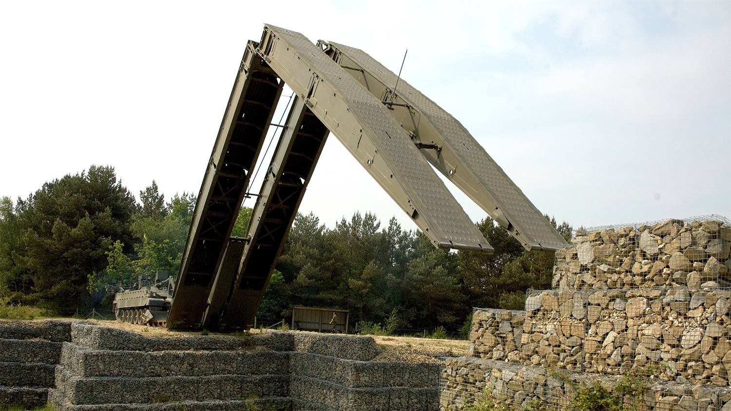Image of Close Support Bridge launching © BAE Systems plc