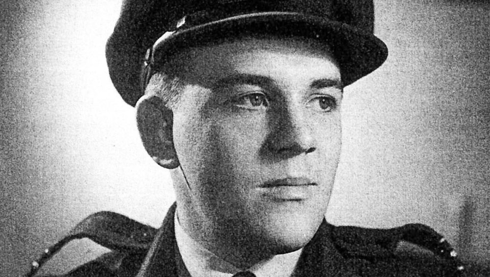 Beamont in RAF uniform