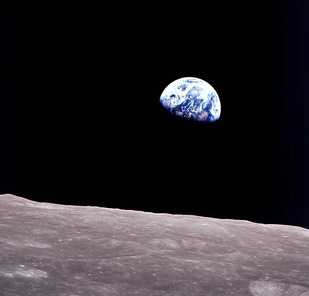 “Earthrise” image of the Earth from the Moon