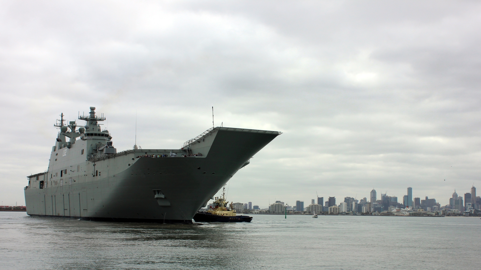 NUSHIP CANBERRA departs