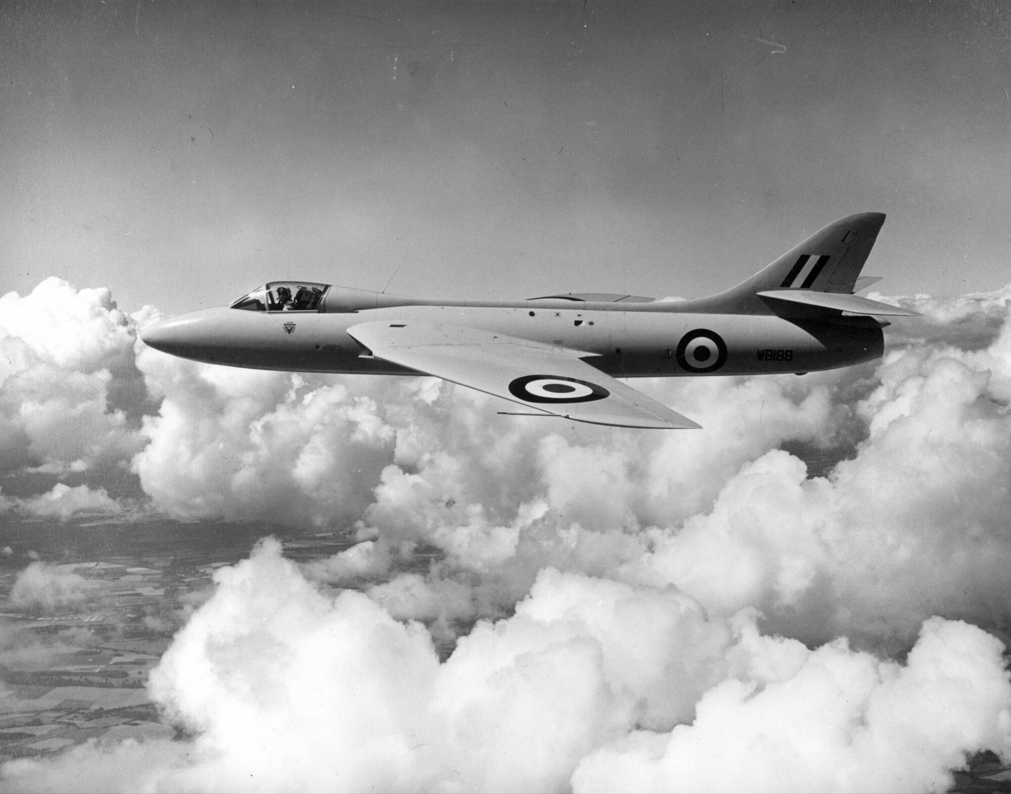 Hawker Hunter P1067 - WB188 Prototype air to air