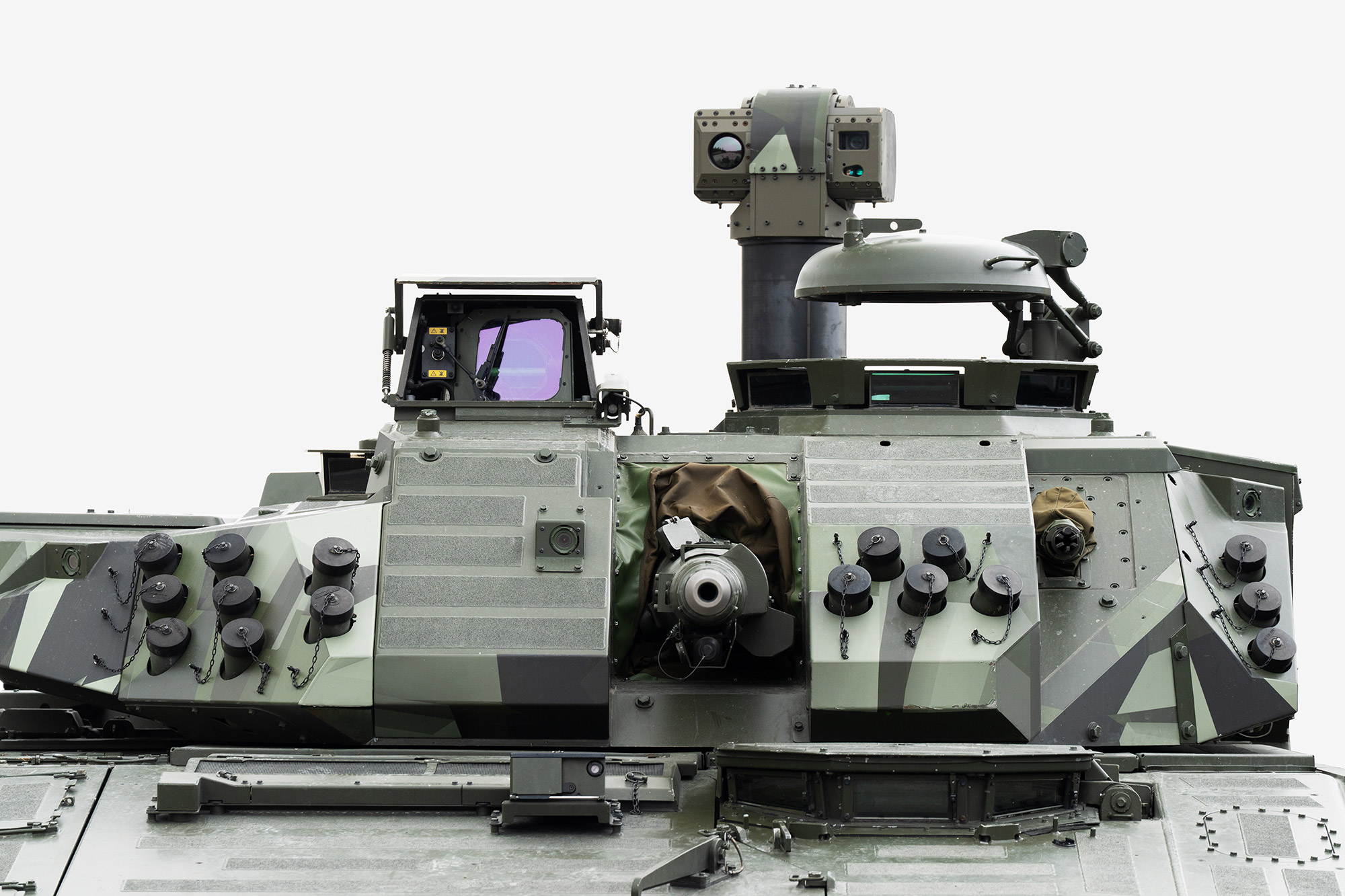 CV90 front view - zoomed-in