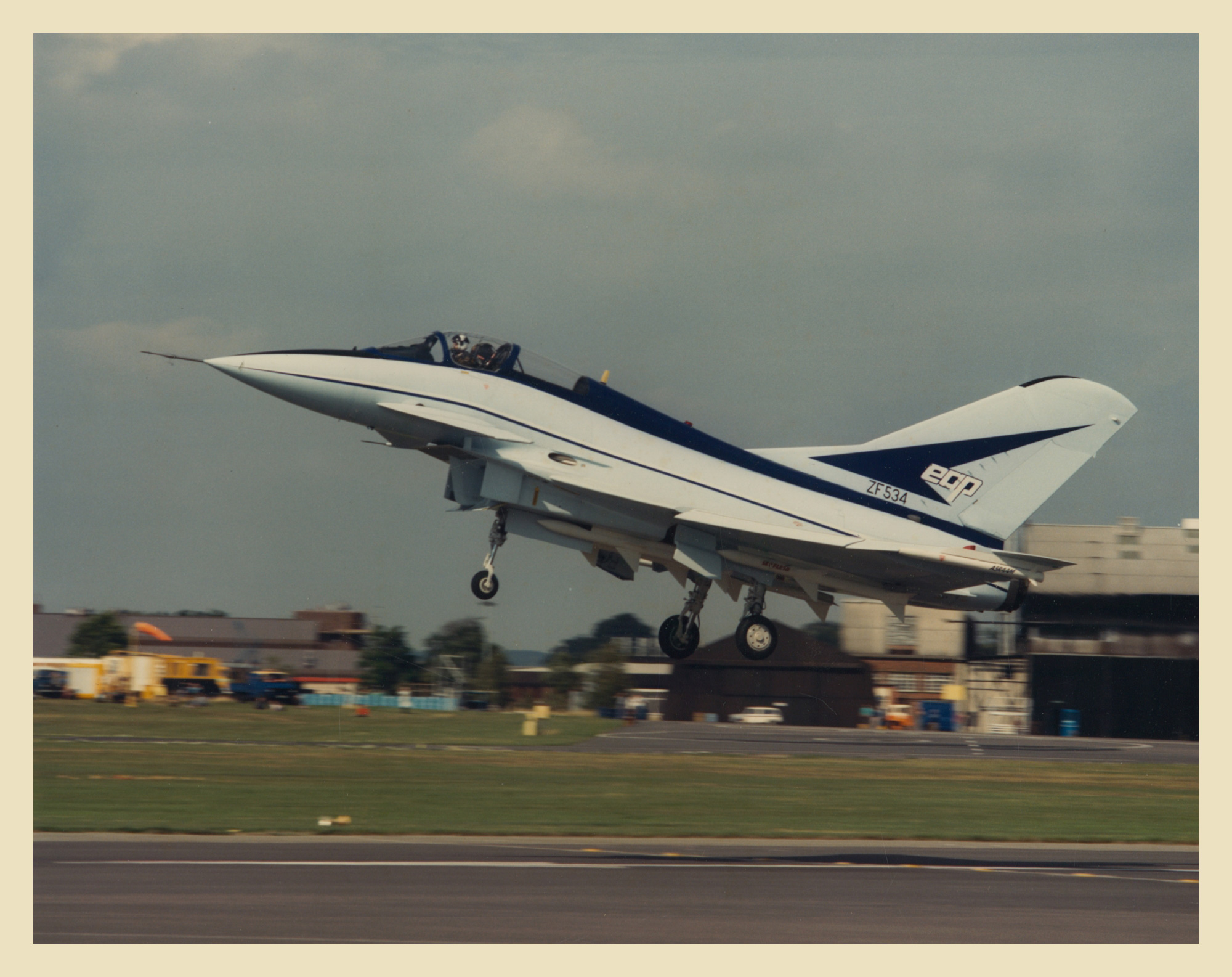 Colour image of EAP taking off at the 1986 Farnborough International Air Show