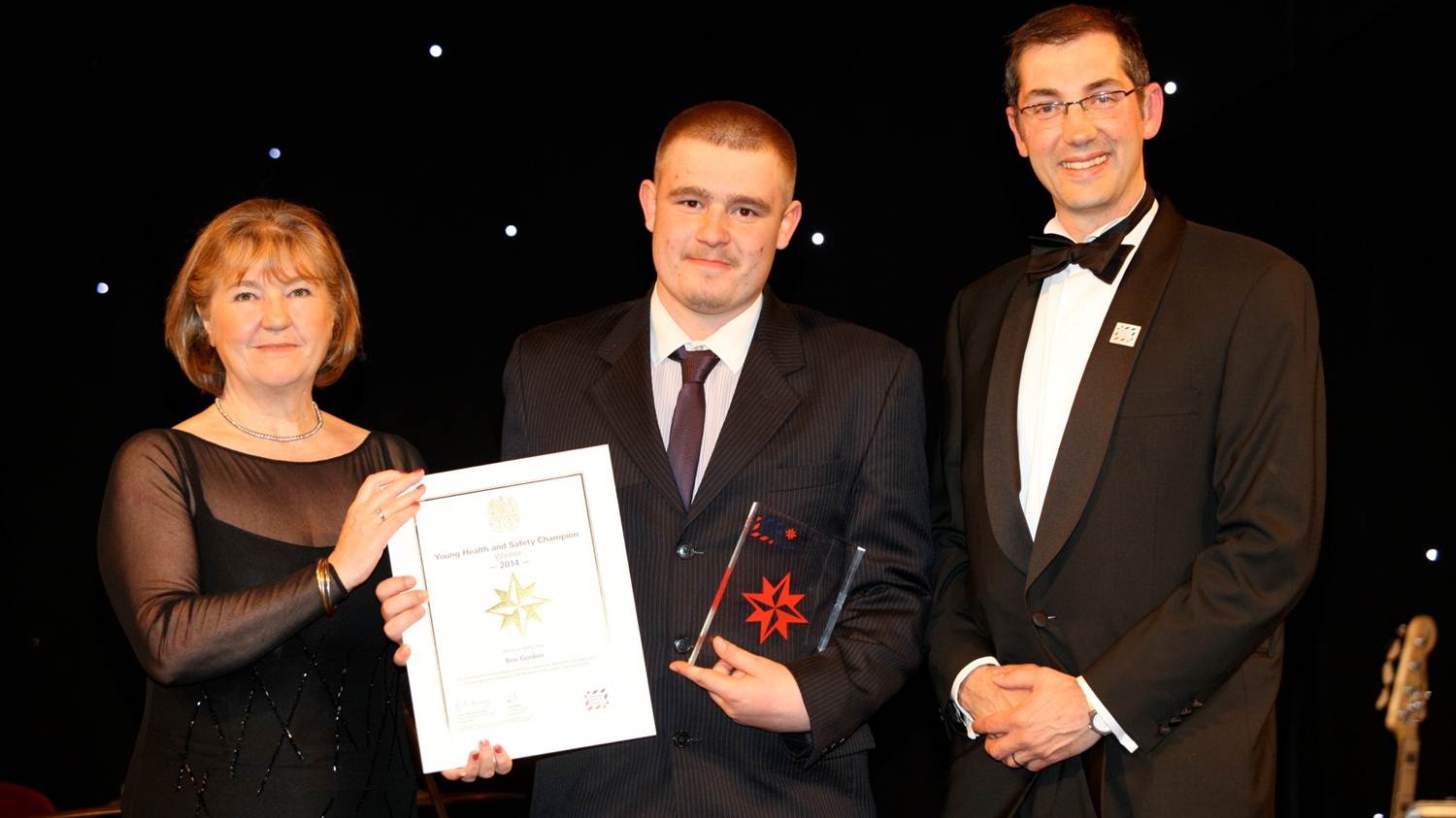 Ben Gordon collects his award