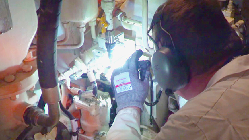 Image thumbnail - Equipment man_16x9