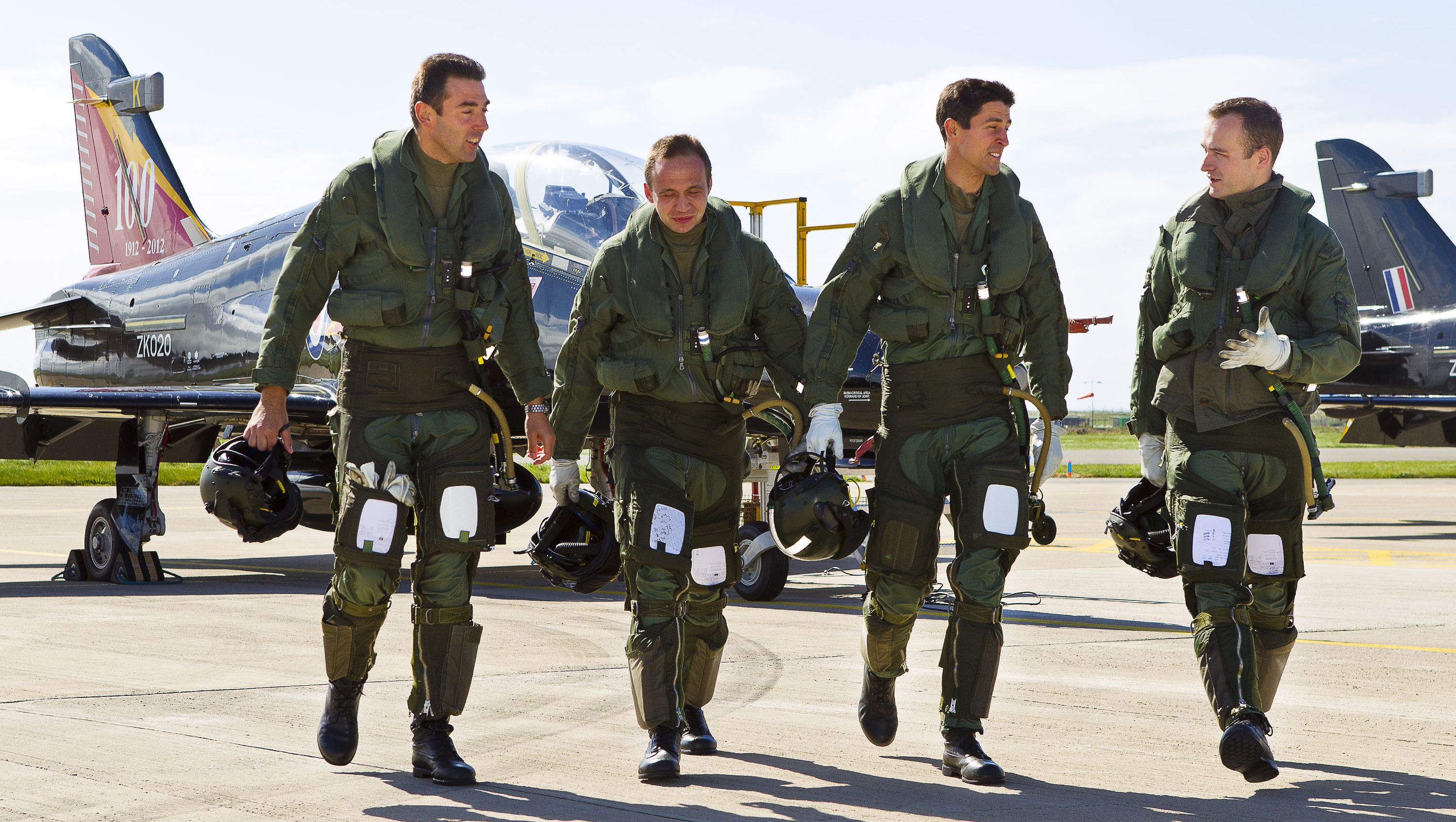 The first UK Hawk TMk2 completes 5,000 flying hours