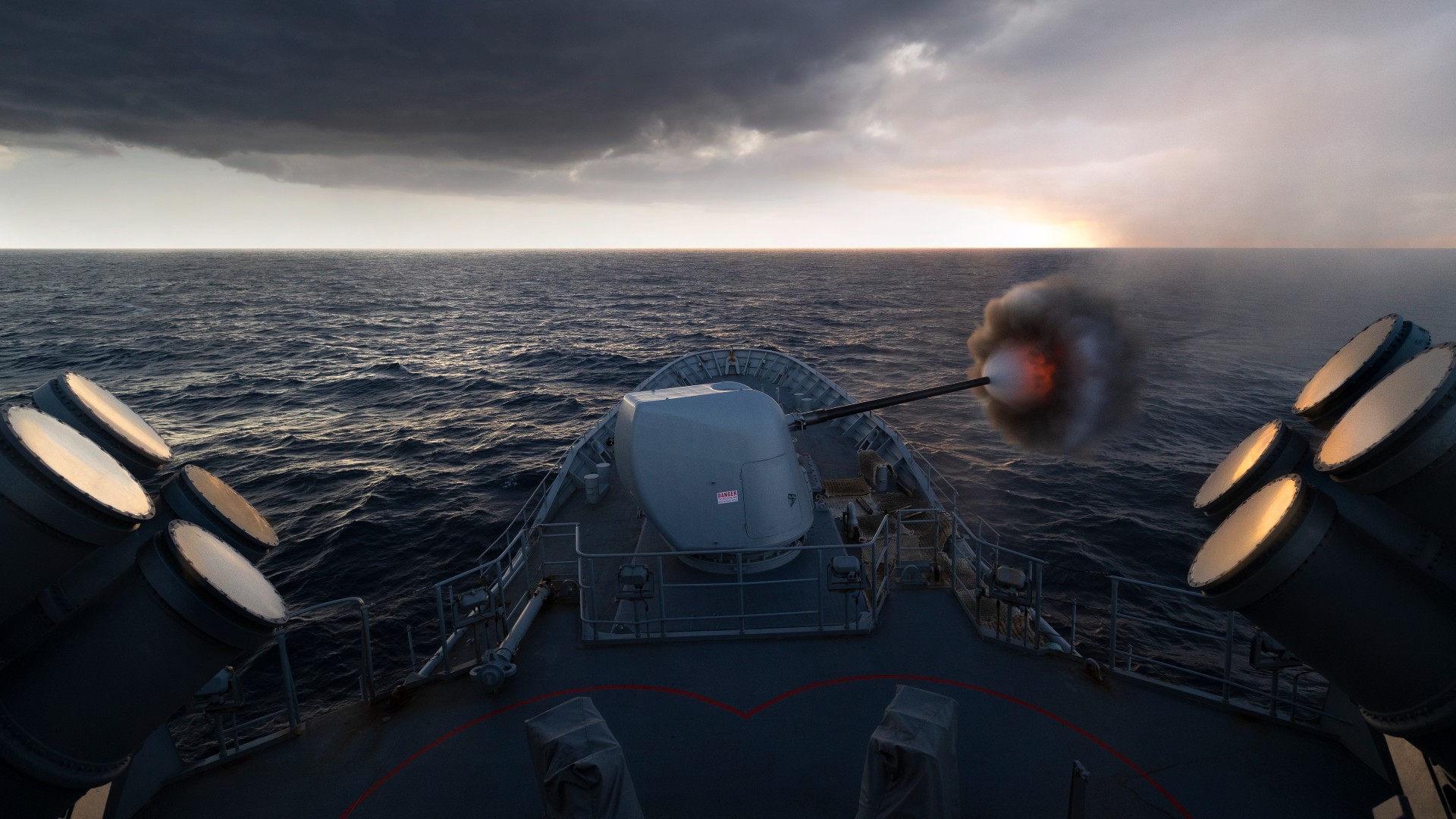 Mk 45 gun firing