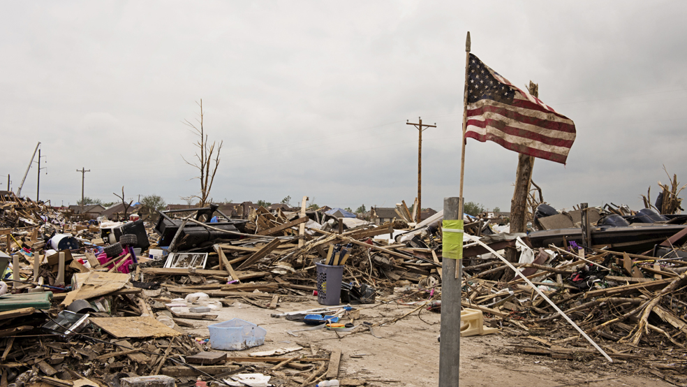 Destruction after Oklahoma tornado in May 2013
