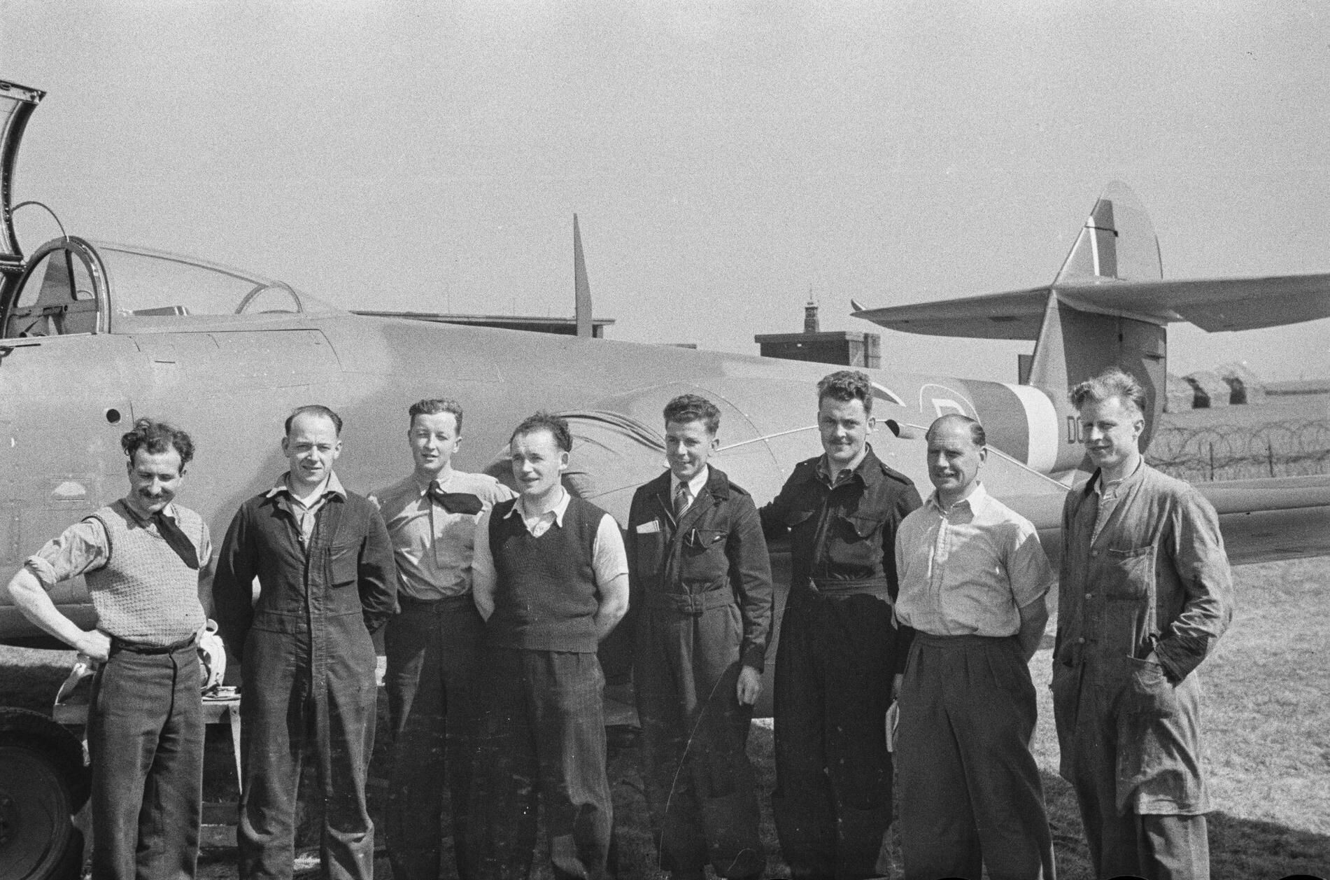 Servicing crew of experimental prototype Meteor Mk.II, taken after successful first flight, RAF Cranwell, 5th March 1943.