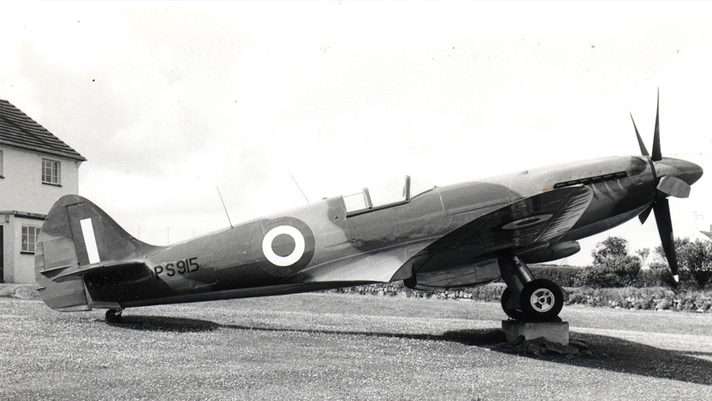 PS915 in its days as a gate guardian