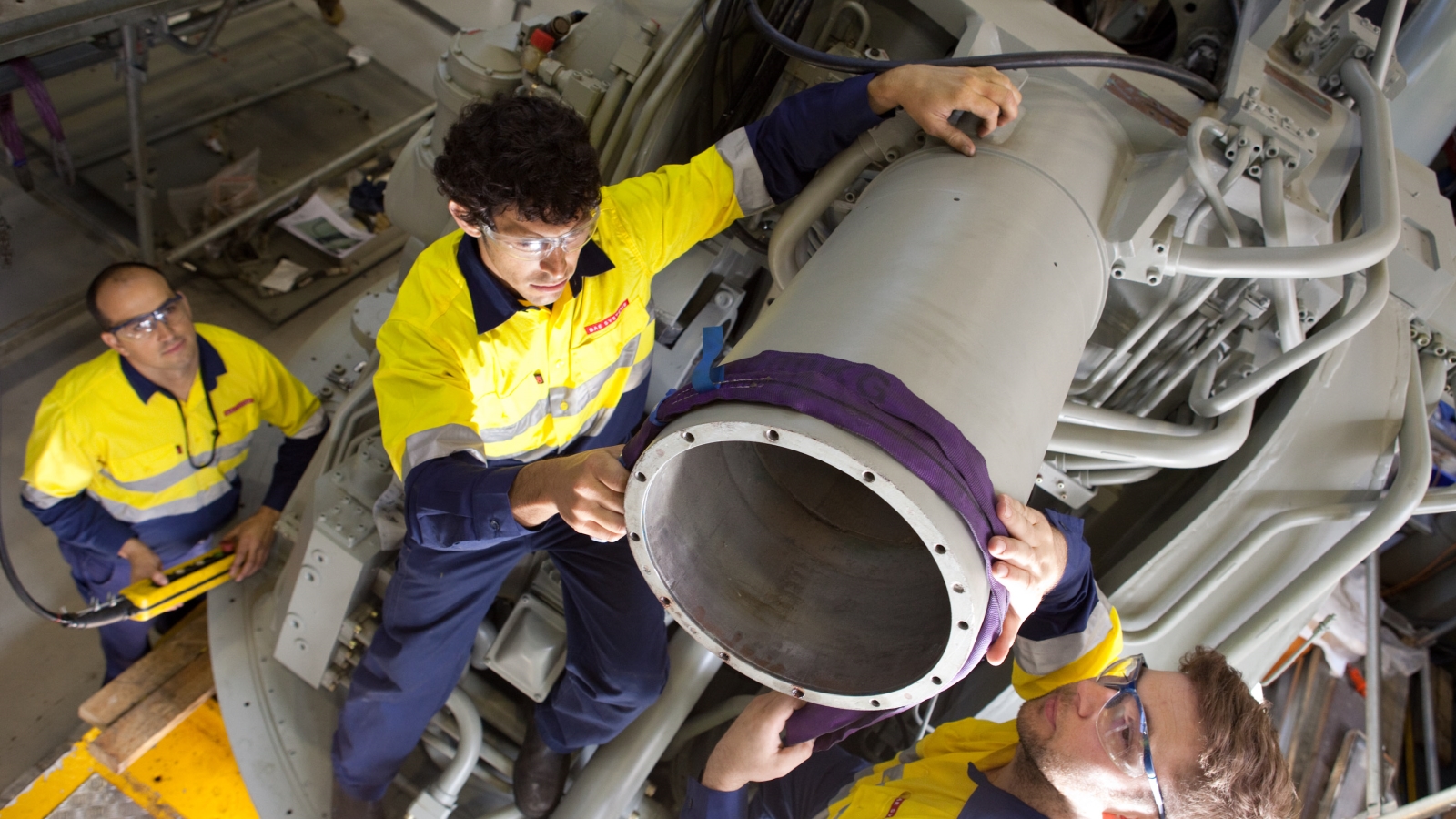 Royal Australian Navy gun contract