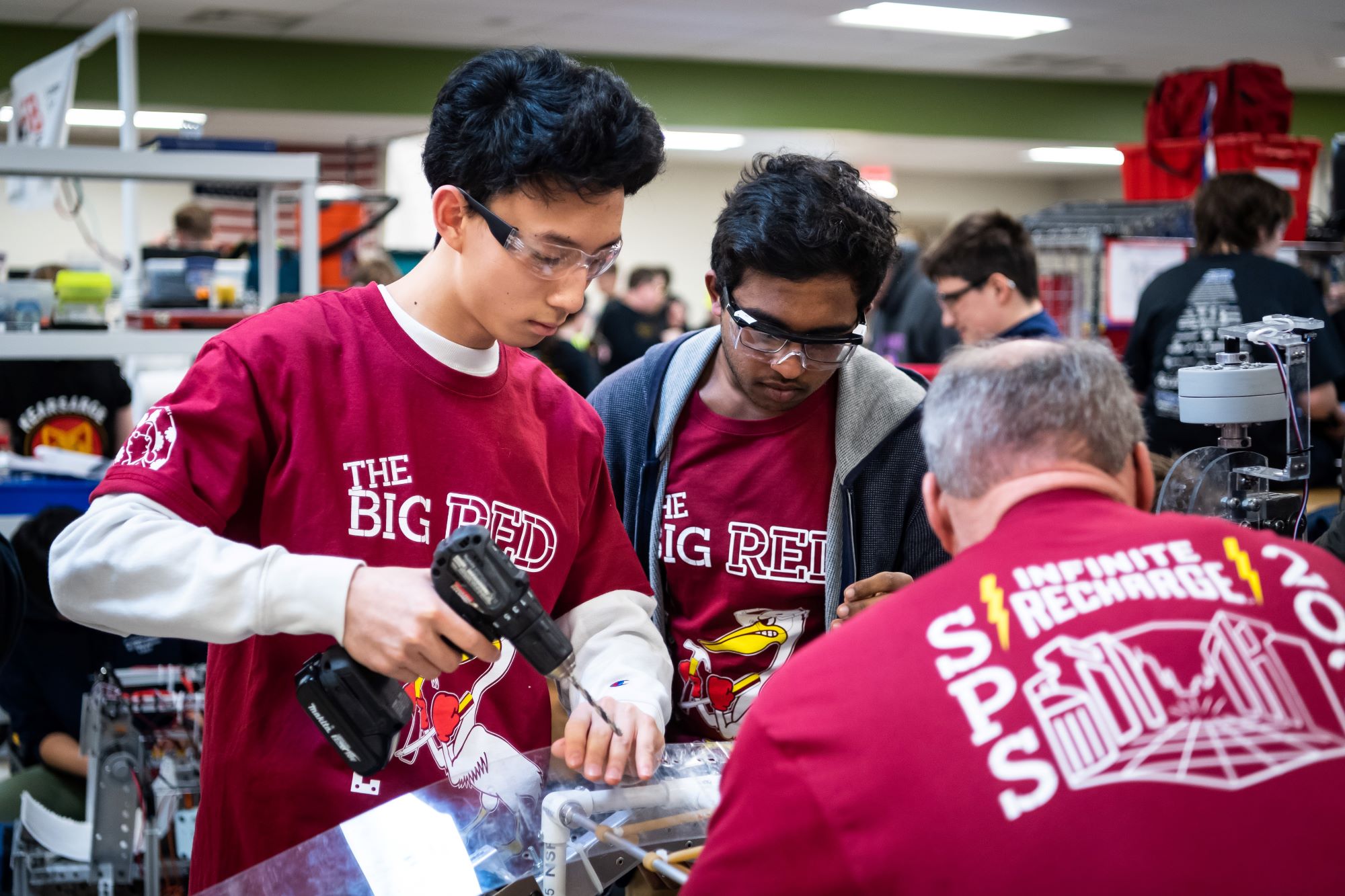 First robotics-US-bigred-2000x1333