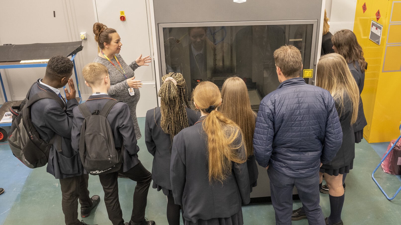 Winning students on additive manufacturing tour