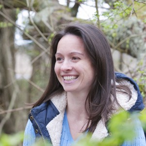 Theresa Palmer image