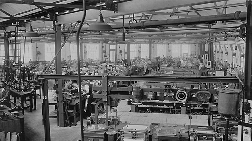 Elliott Bros factory, Lewisham, showing Admiralty Fire Control Table (AFCT) electromechanical analogue computer fire-control system under production, c. 1930.