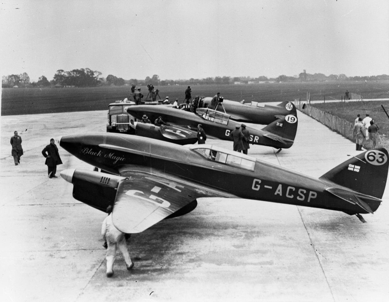 de Havilland DH.88 Comet Racer (G-ACSP) Black Magic at RAF Mildenhall.