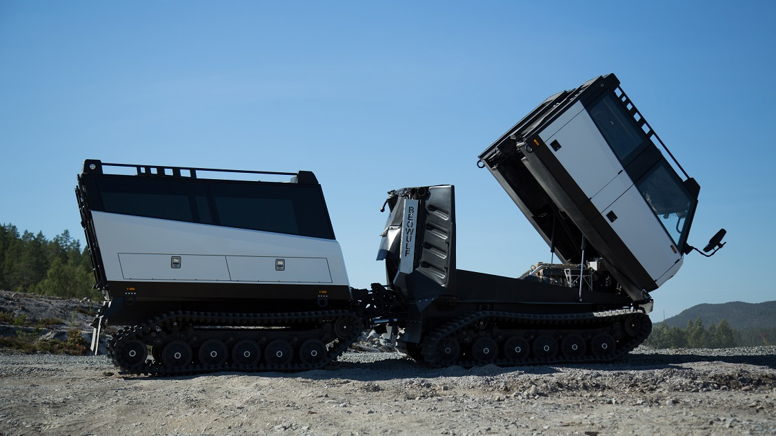 Beowulf with cabin open