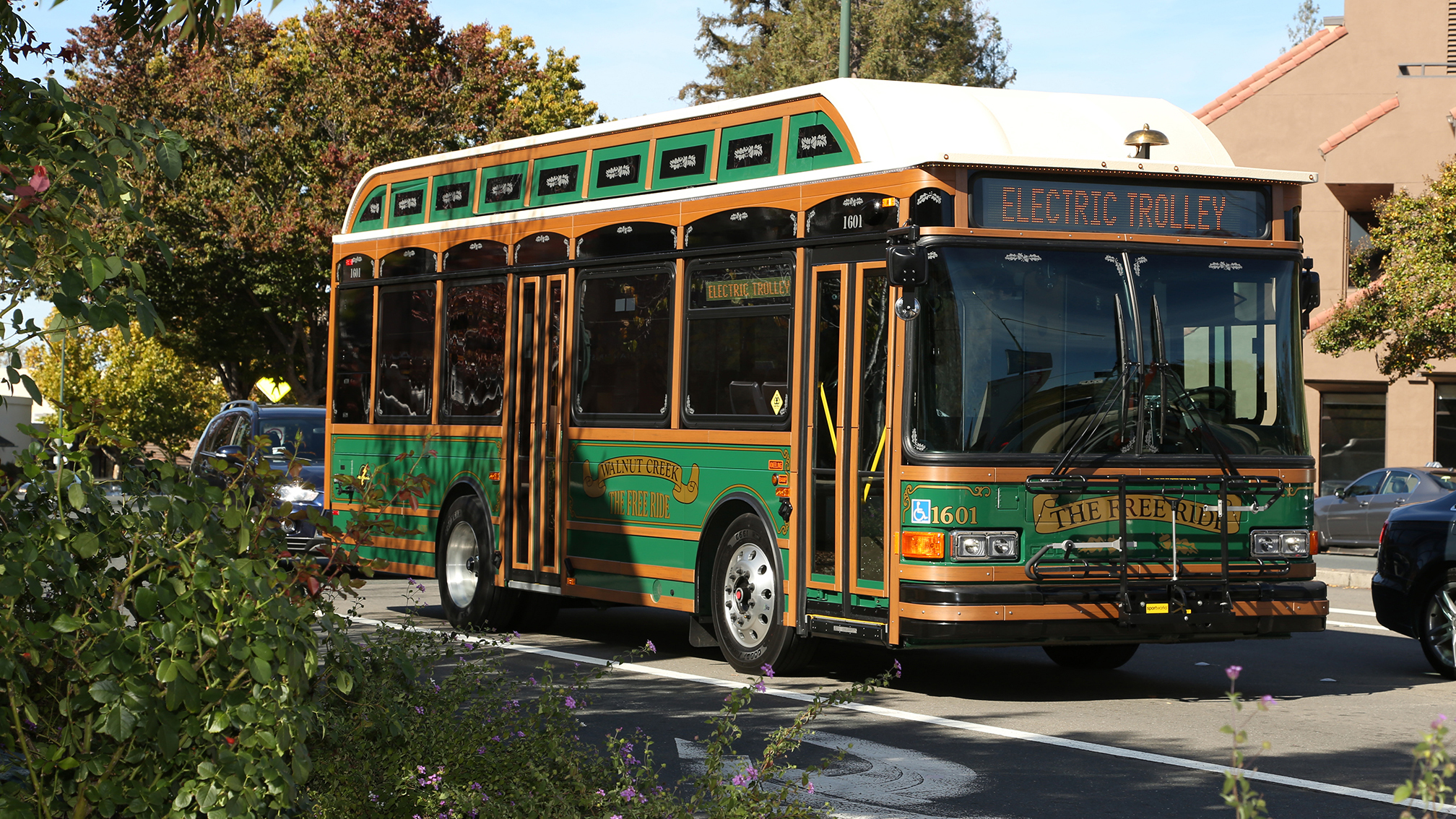Gillig’s all-electric buses hit the streets of Walnut Creek, CA