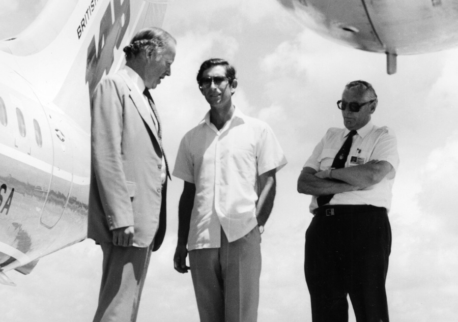 Prince Charles with BAe 146 100 - G-OPSA 
