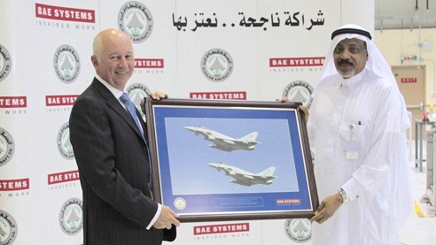 Andy Carr (left) and Mohammed Fallatah, President of Al-Salam Aircraft Company