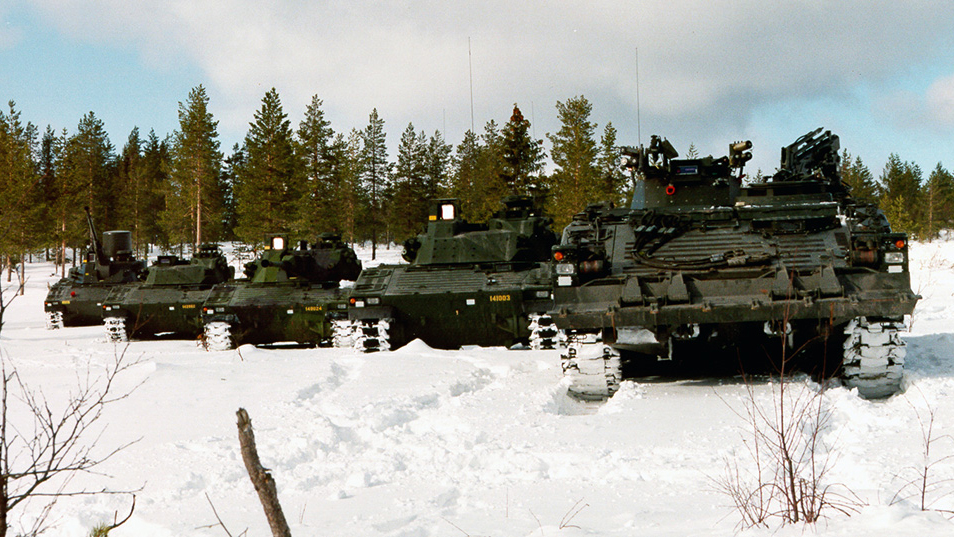 CV90 lineup in the snow