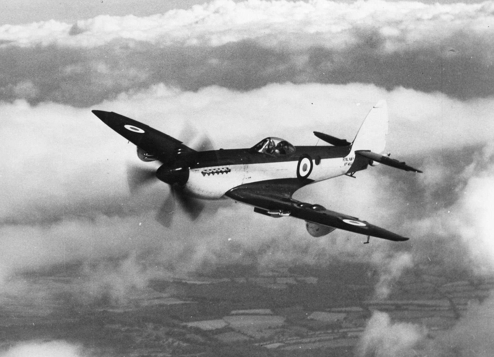 Seafire FR47 VP463 port front view inflight.