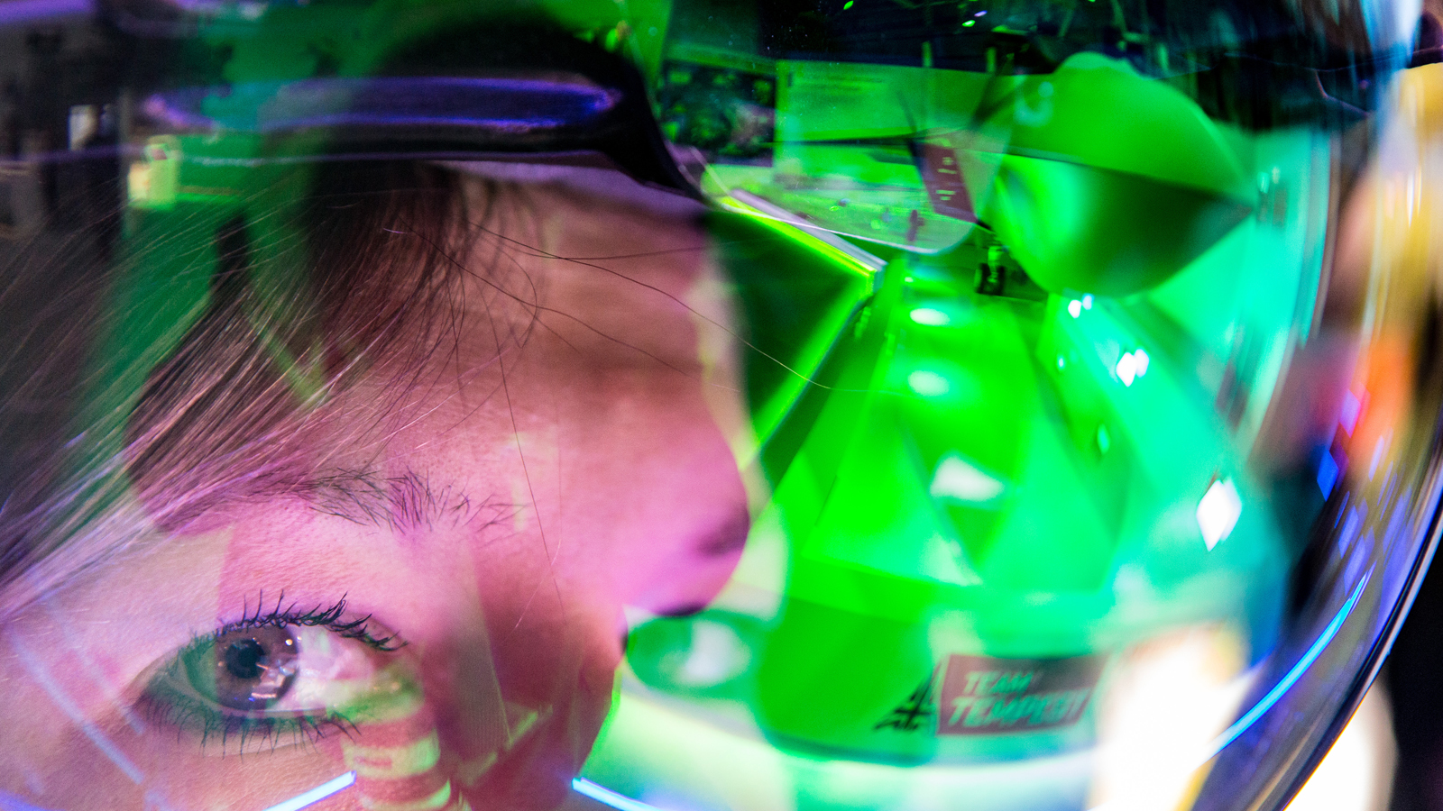 The Striker® II head-mounted display is the world’s most advanced fighter pilot helmet. 