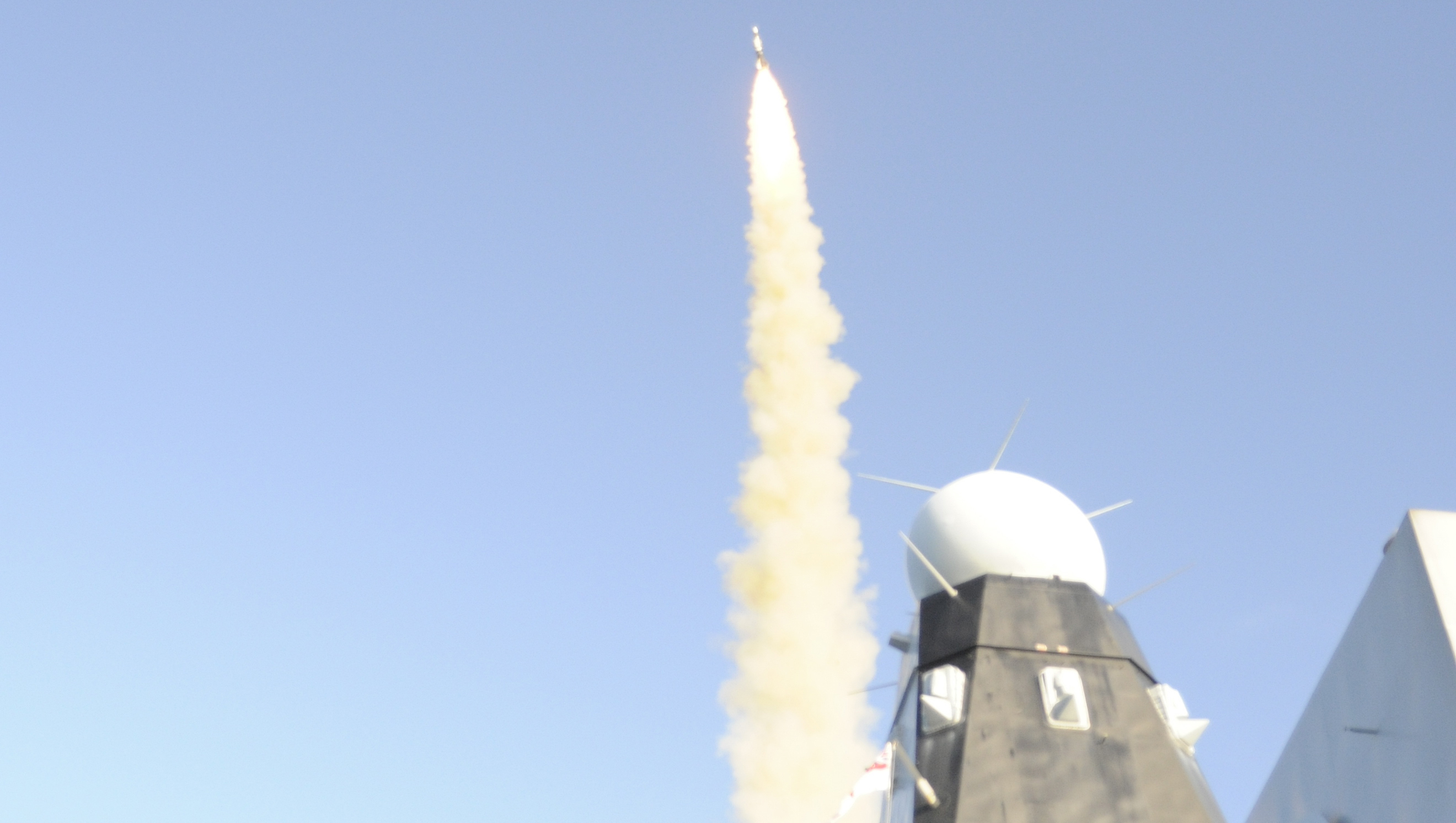 Sea Viper Firing on HMS Dauntless Type 45 Destroyer