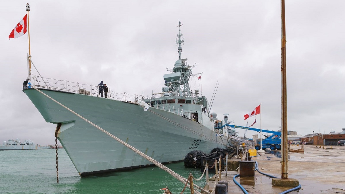 Image of HMCS Toronto in Portsmouth Naval Base