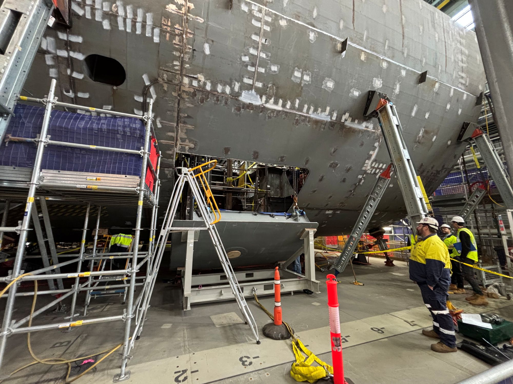 HCFP Fin stabiliser installed as first Category A major equipment on Ship 1