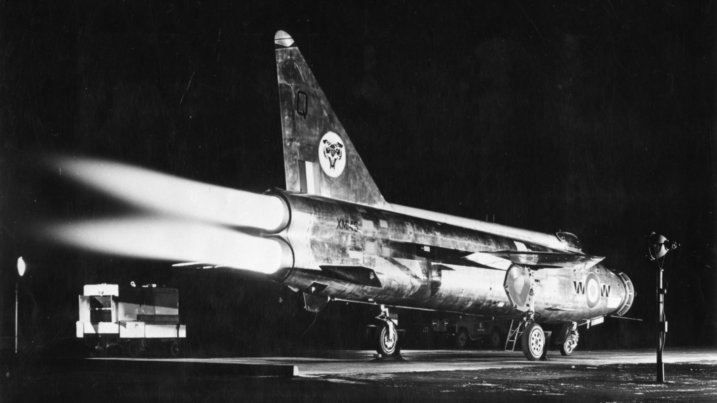 EE Lightning F.1 RAF (XM145) ground engine runs at night EE Lightning F.1 RAF (XM145) ground engine runs at night
