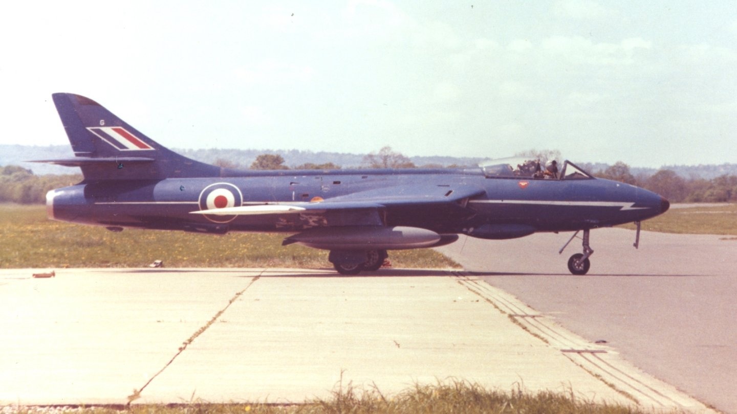 Hawker Hunter F6 RAF (XG232) in 1984 Hawker Hunter F6 RAF (XG232) in 1984