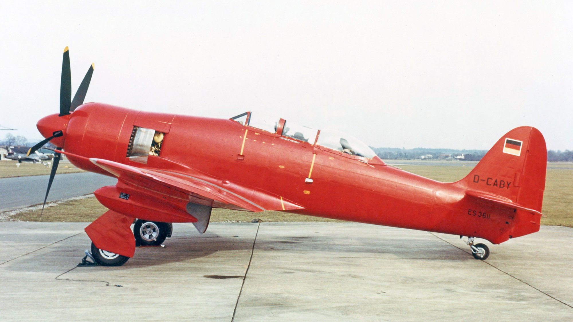 Hawker Sea Fury T20 D-CABY Hawker Sea Fury T20 D-CABY