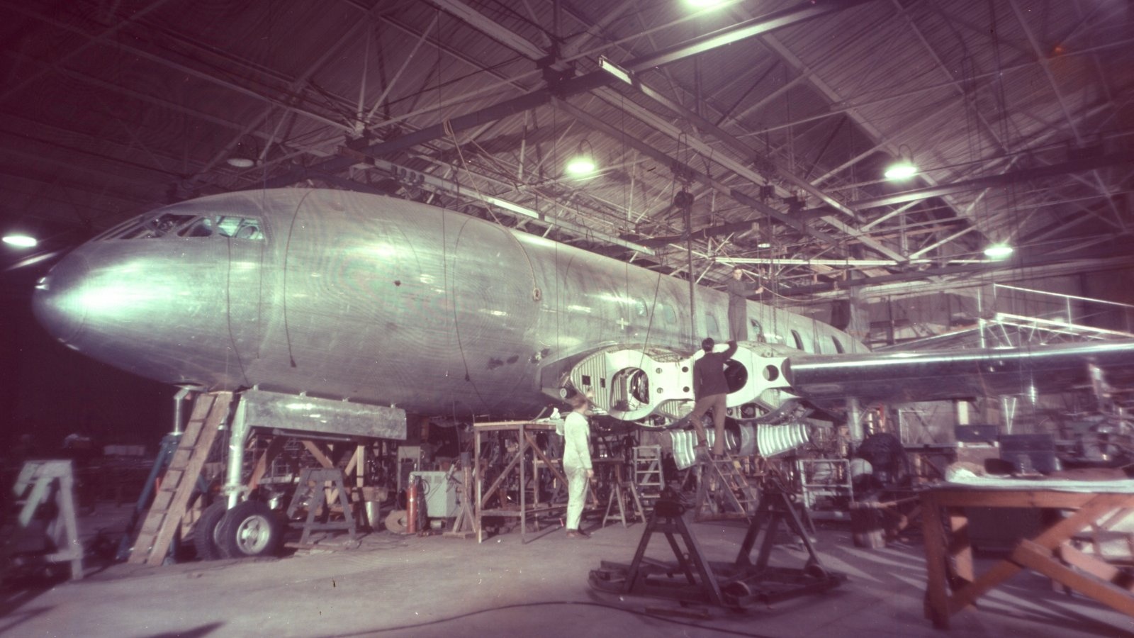 Comet Prototype Manufacturing 1948 Comet Prototype Manufacturing 1948