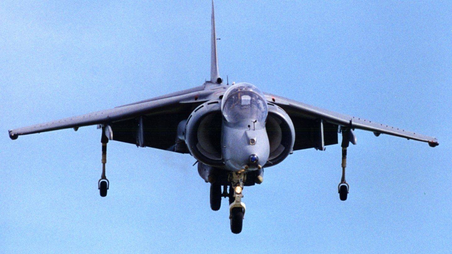 BAe Harrier GR9 taking a bow BAe Harrier GR9 taking a bow