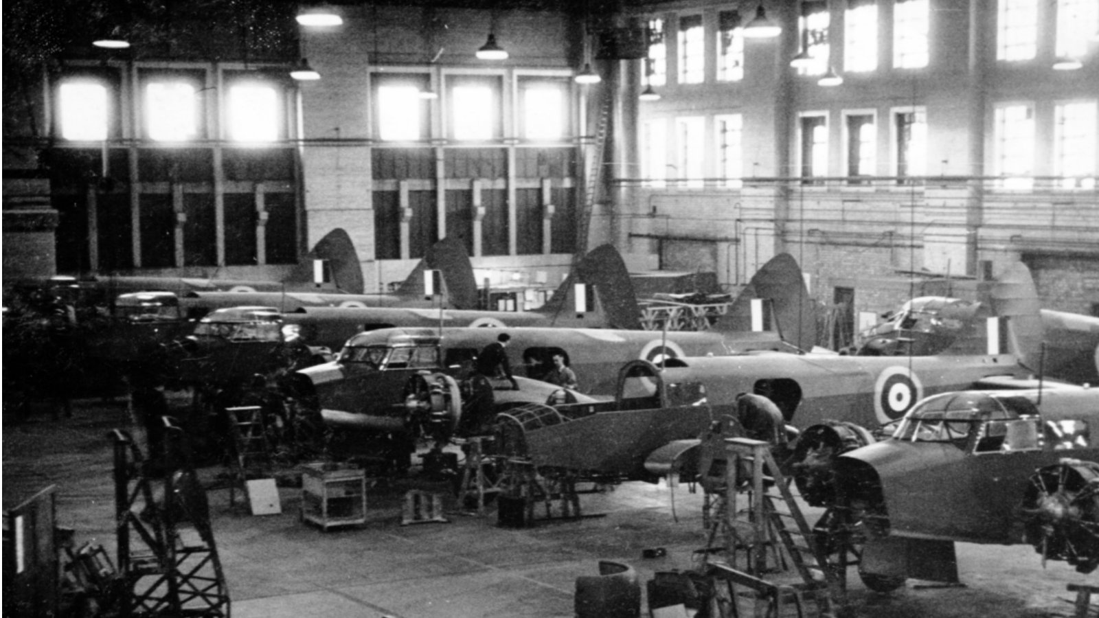 Airspeed Oxford production at Portsmouth during 1941 Airspeed Oxford production at Portsmouth during 1941